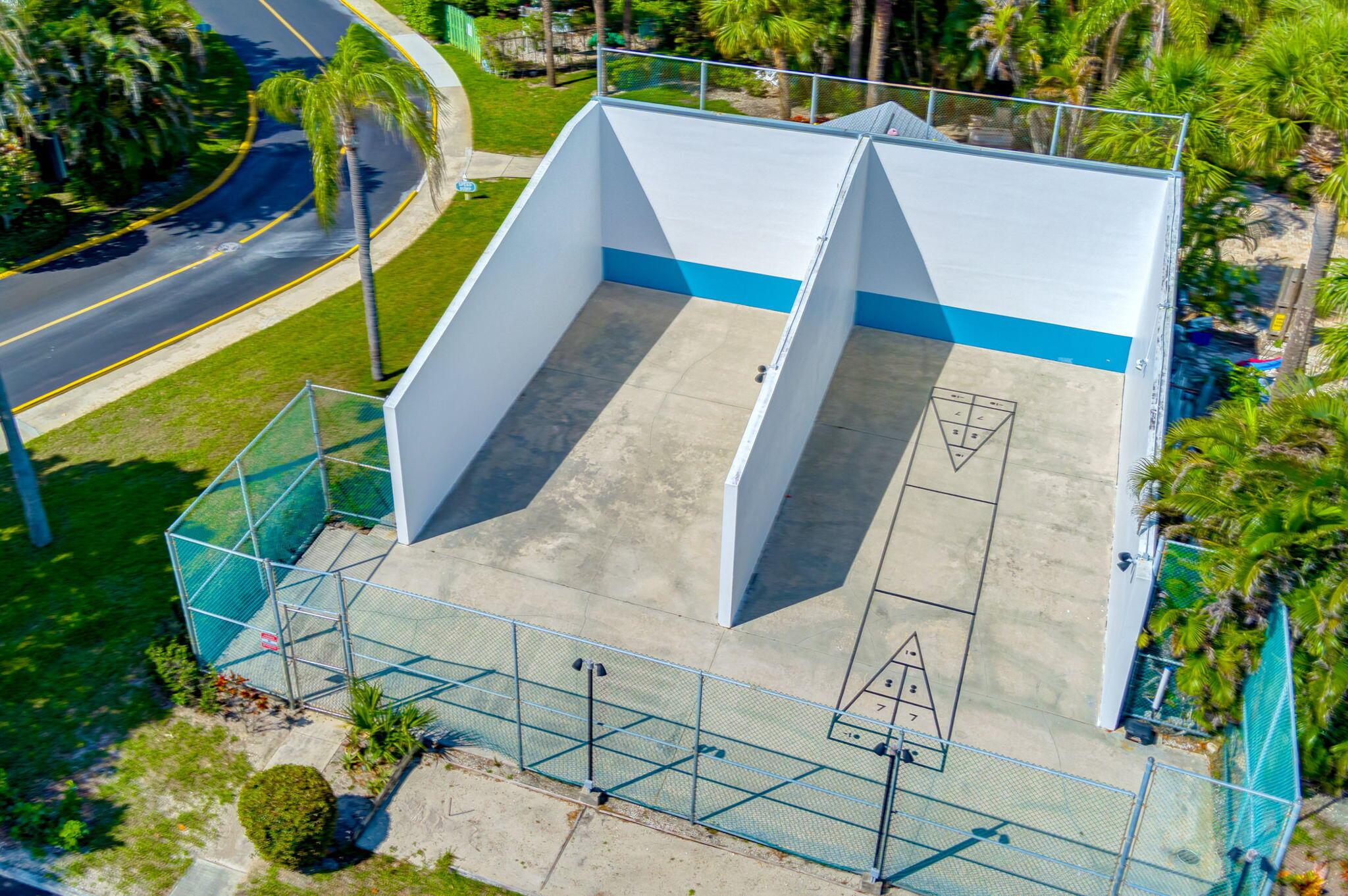 VILLAS OF OCEAN DUNES 4 - Residential Lease