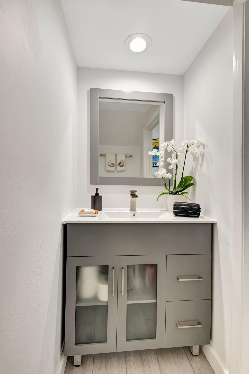 VILLAS OF OCEAN DUNES 4 - Residential Lease