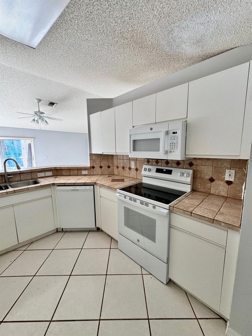 Photo of 4216 Pine Ridge Court, Weston, FL 33331 (MLS # F10458719)