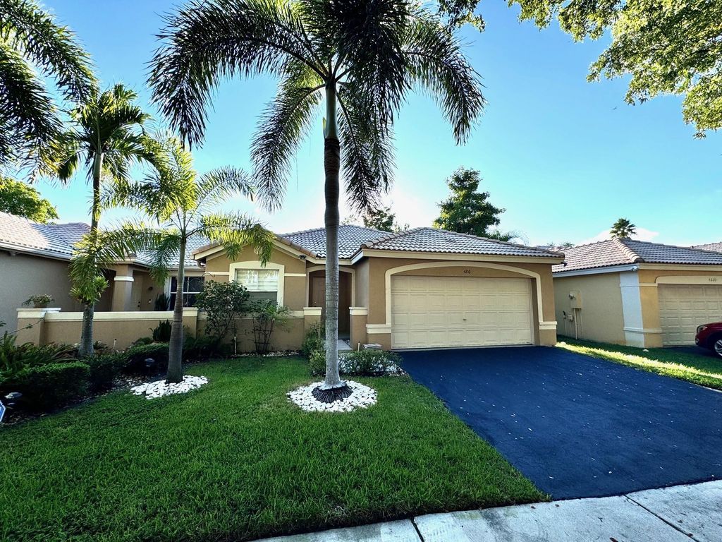 Photo of 4216 Pine Ridge Court, Weston, FL 33331 (MLS # F10458719)