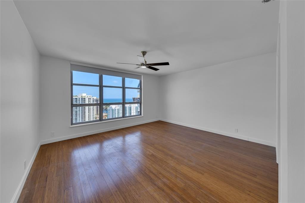 Mystic Pointe Tower 400 - Residential Lease