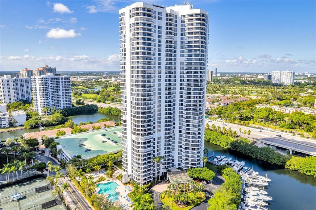 Mystic Pointe Tower 400 - Residential Lease