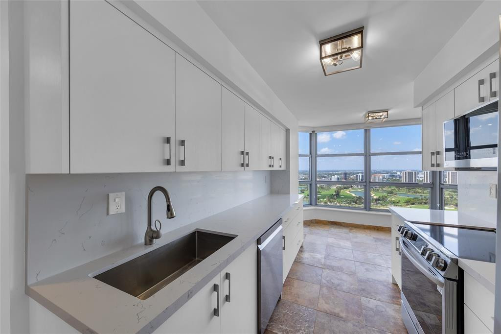 Mystic Pointe Tower 400 - Residential Lease