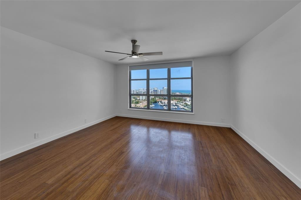 Mystic Pointe Tower 400 - Residential Lease