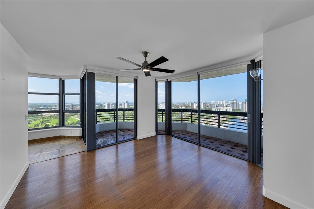 Mystic Pointe Tower 400 - Residential Lease