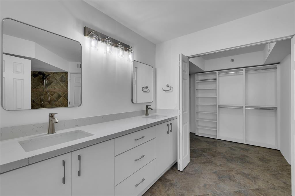 Mystic Pointe Tower 400 - Residential Lease