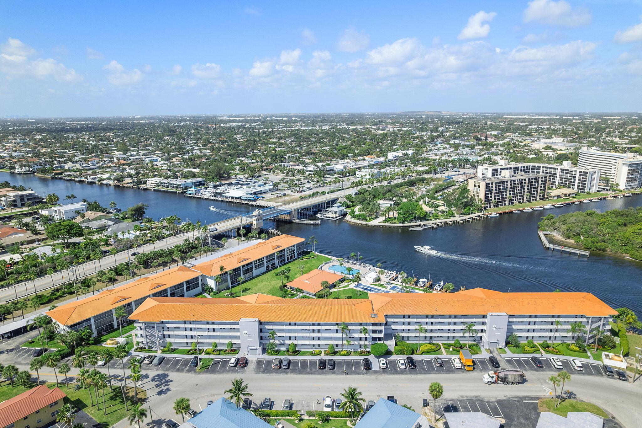 PENTHOUSE NORTH CONDO - Residential Lease