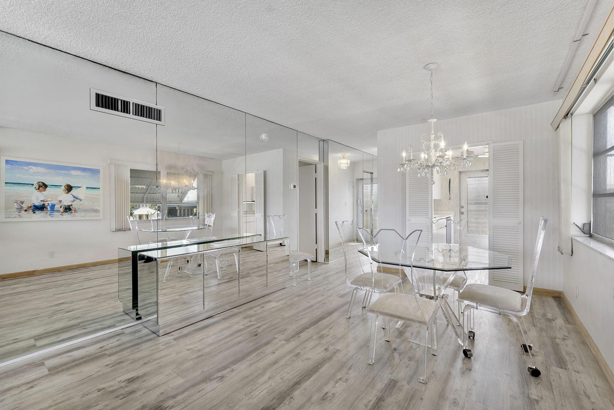 PENTHOUSE NORTH CONDO - Residential Lease