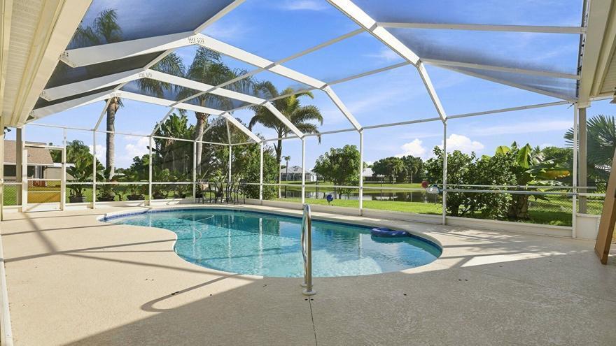 1863 SE Bowie Street, Port St Lucie, FL, 34952/$550,000 3 1863 SE Bowie Street