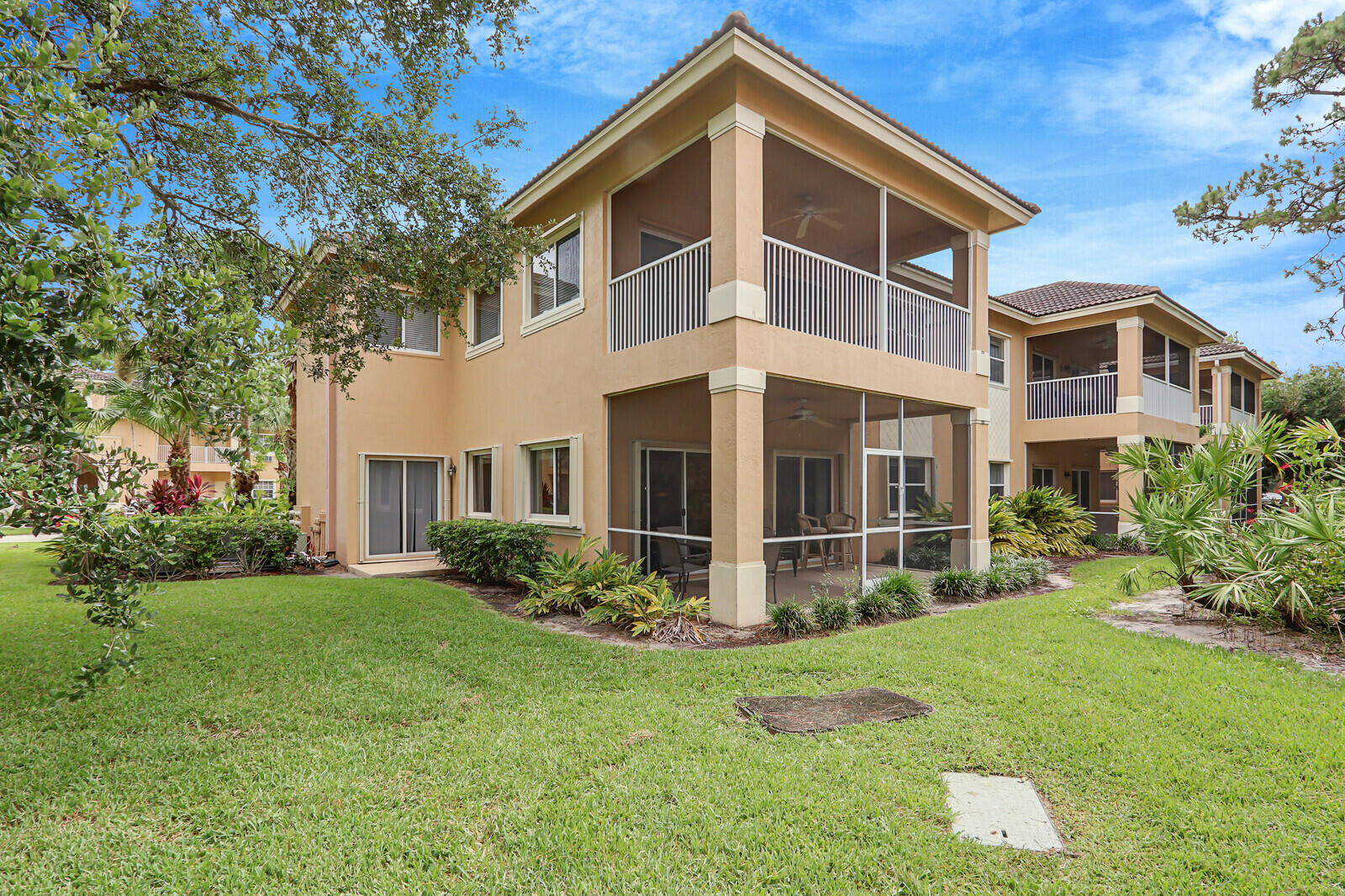 CASTLE PINES CONDOMINIUM - Residential Lease