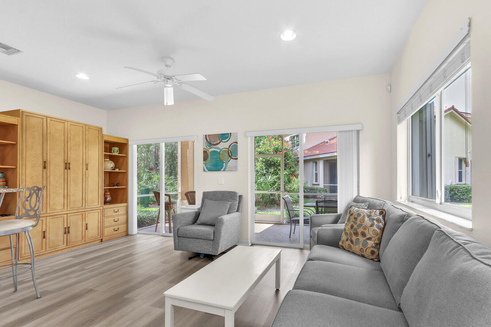 CASTLE PINES CONDOMINIUM - Residential Lease