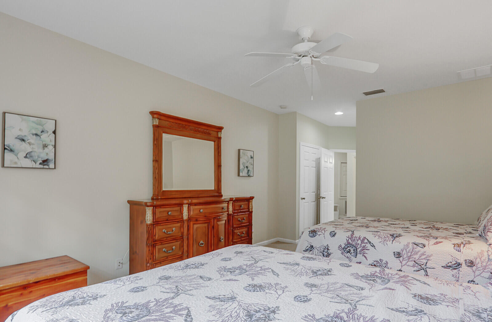 CASTLE PINES CONDOMINIUM - Residential Lease