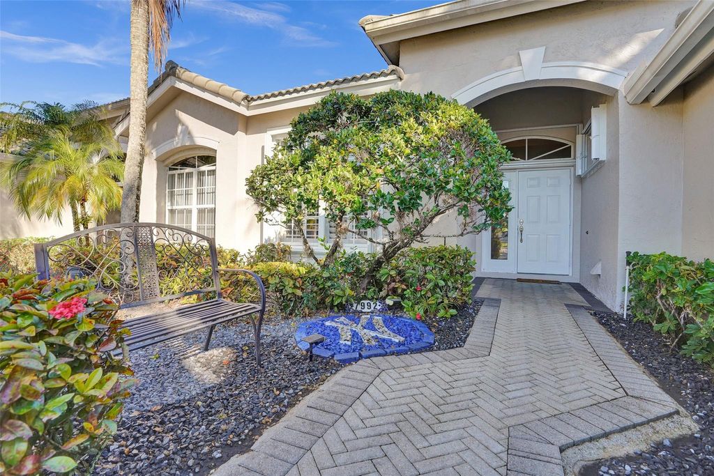 Photo of 7992 Rockford Road, Boynton Beach, FL 33472 (MLS # F10530305)