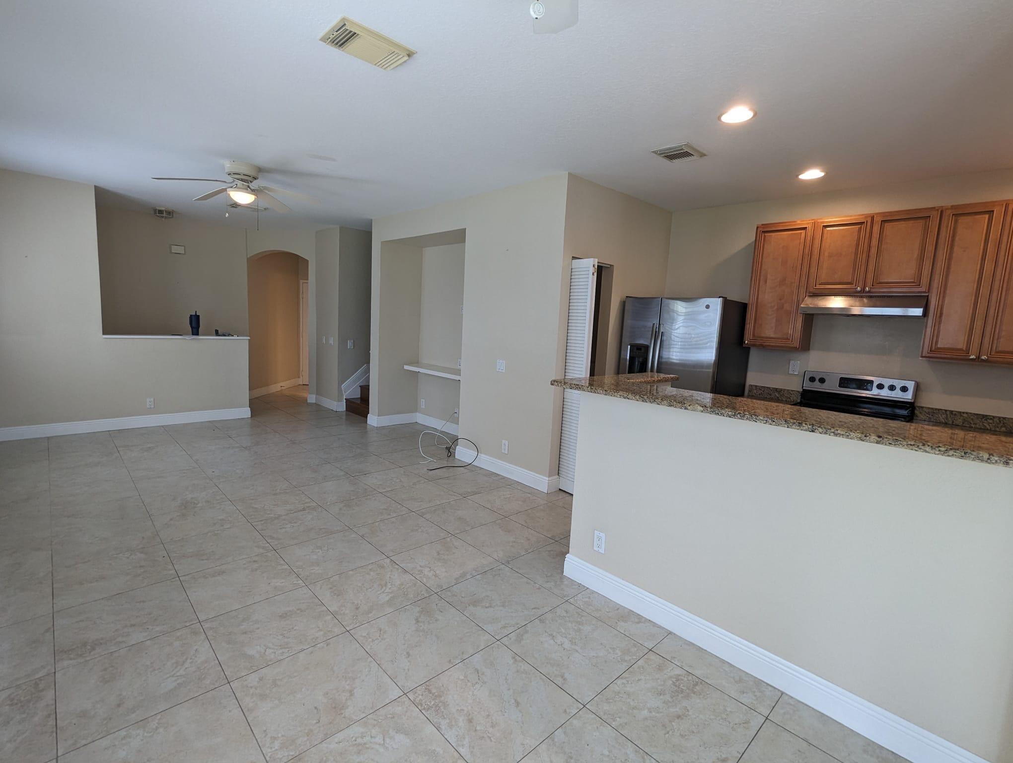 3189 Laurel Ridge Circle