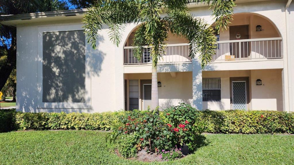 Welcome to 2614 Nassau Bnd #A1in Coconut Creek. This is a spacious 3-bed, 2-bath corner unit on the ground floor, offering the perfect blend of comfort, convenience, and resort-style living.
Located in the highly desirable 55+ Wynmoor Village, this community boasts a guarded entry, fitness center, golf, tennis, billiards, transportation, and multiple pools & hot tubs—perfect for enjoying the Florida sunshine all year long! Just minutes from the FL Turnpike, shopping, dining, and beautiful beaches, this home is in an unbeatable location. Sellers are highly motivated—bring your best offer! Don’t miss out on this exceptional opportunity!