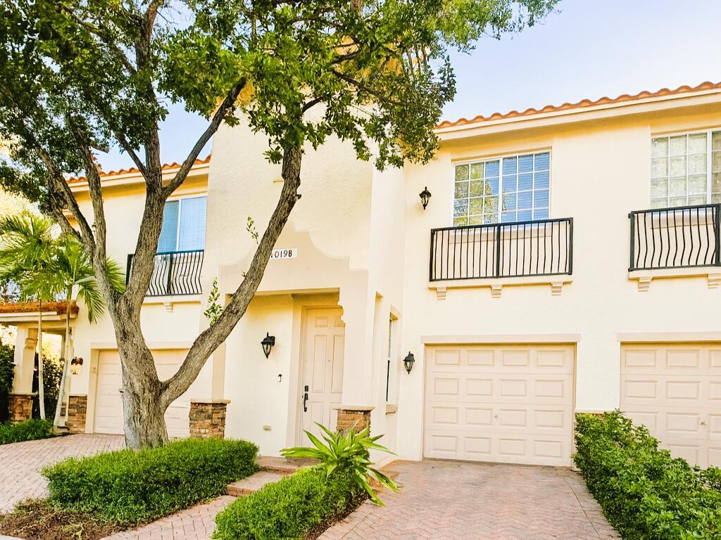 VILLAGE AT SWINTON SQUARE - Residential Lease