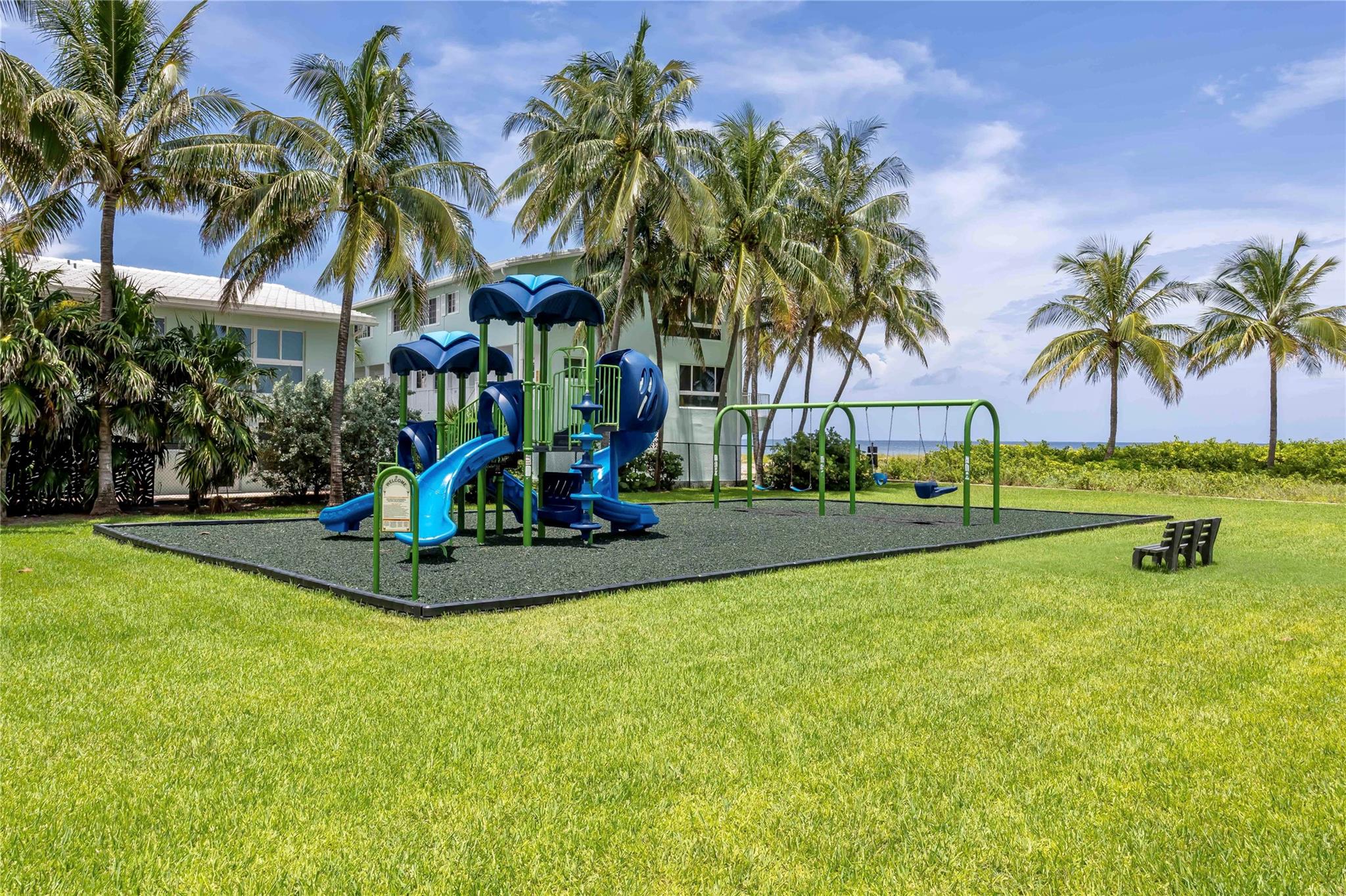 SEA RANCH LAKES - Residential