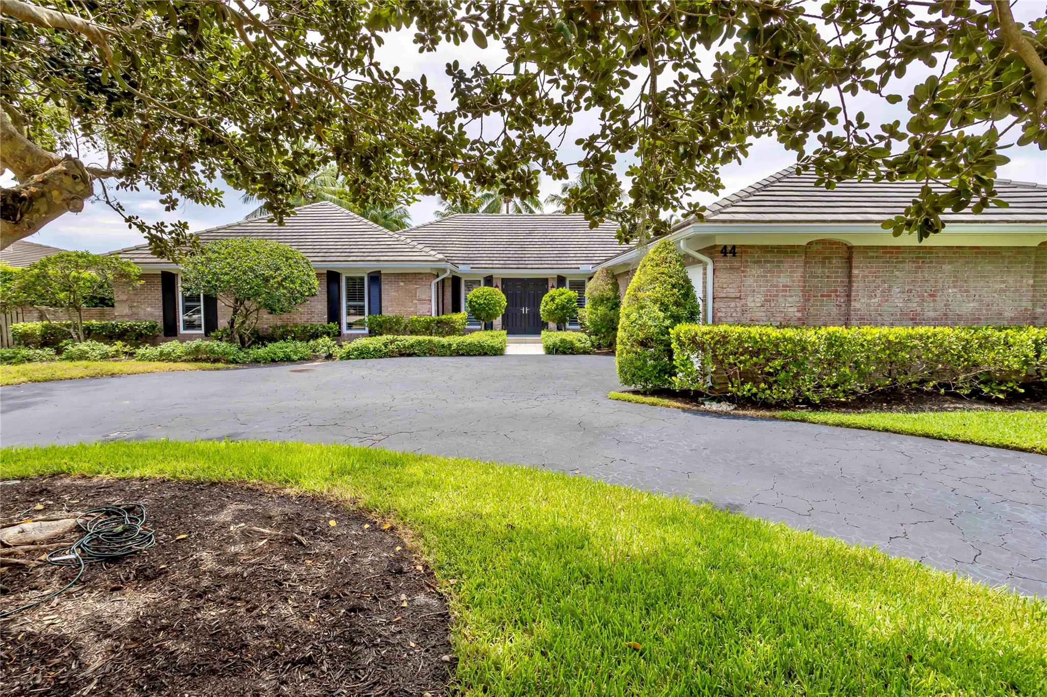 SEA RANCH LAKES - Residential