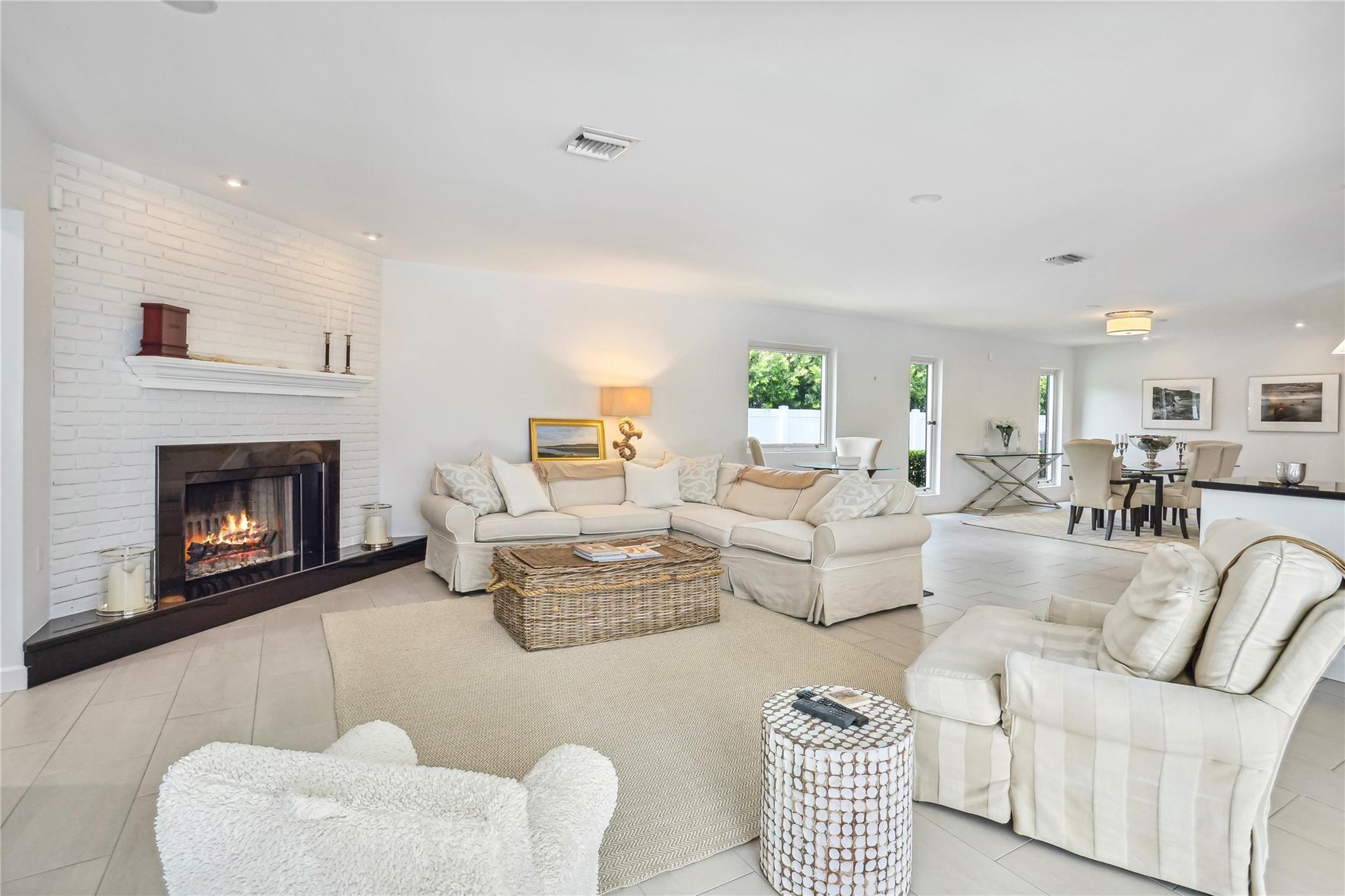 SEA RANCH LAKES - Residential