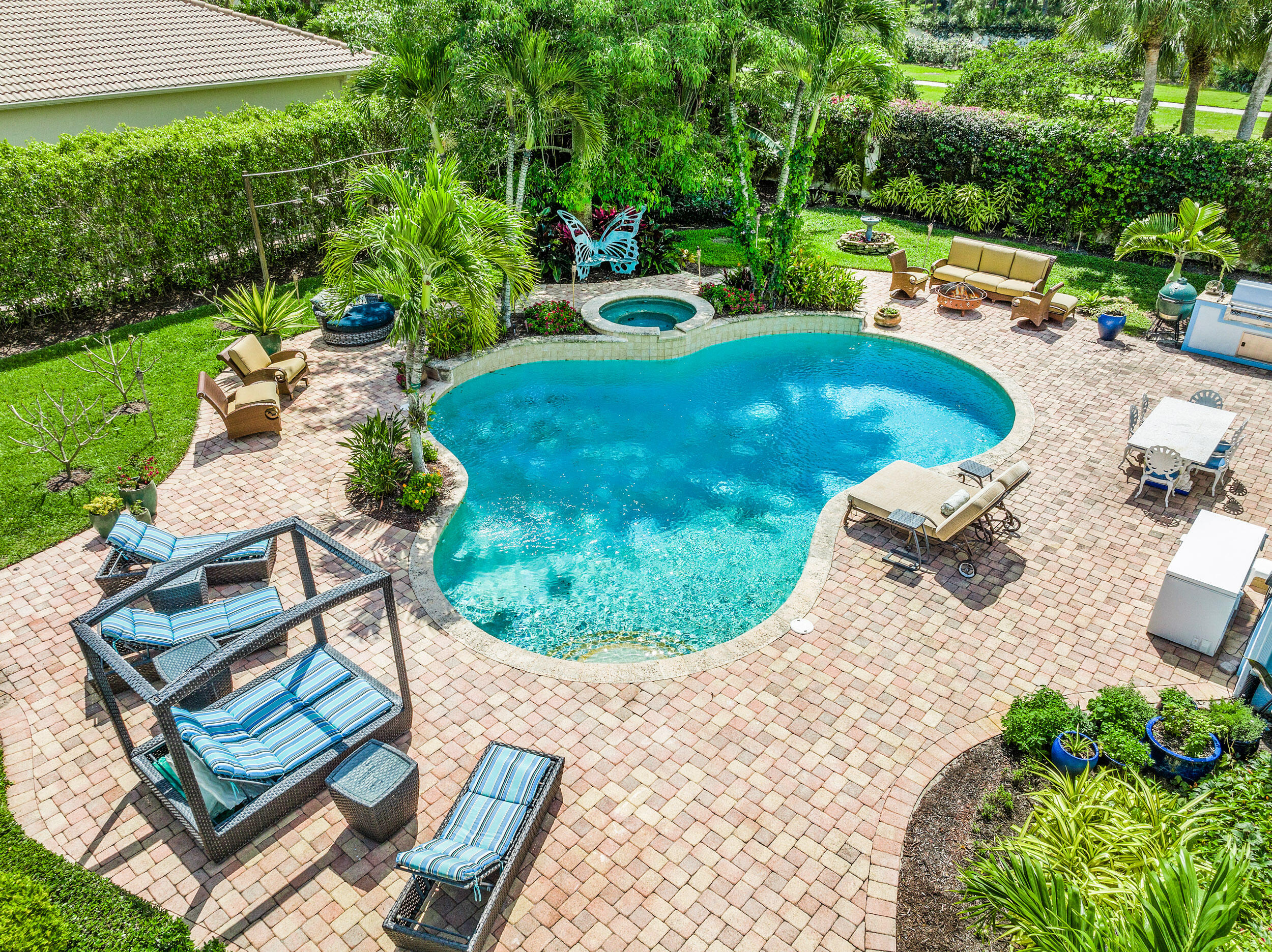 Admirals Cove - Residential