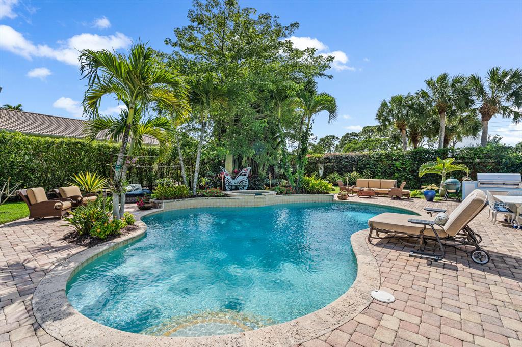 Admirals Cove - Residential