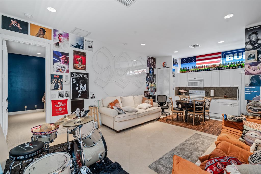 Admirals Cove - Residential