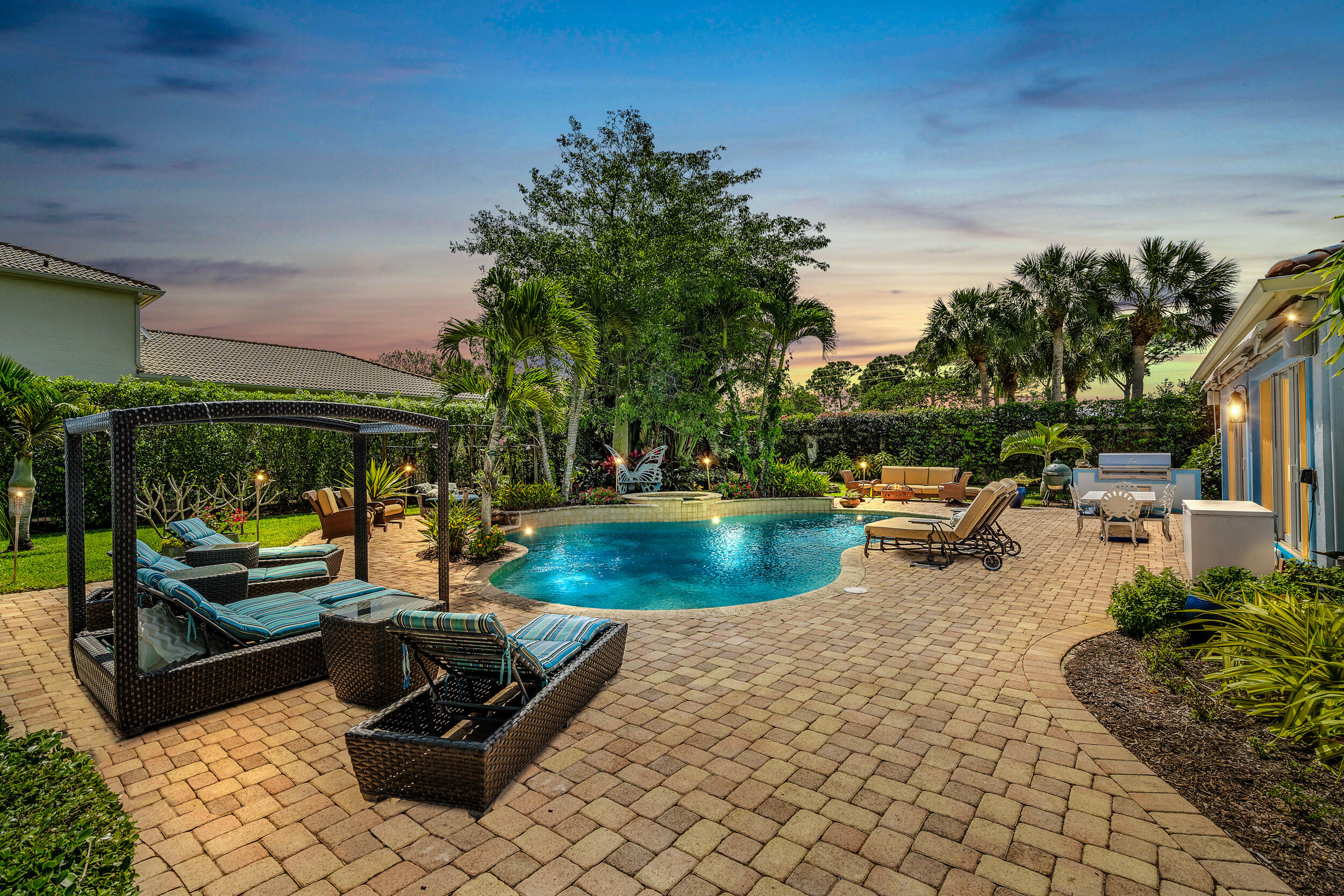 Admirals Cove - Residential