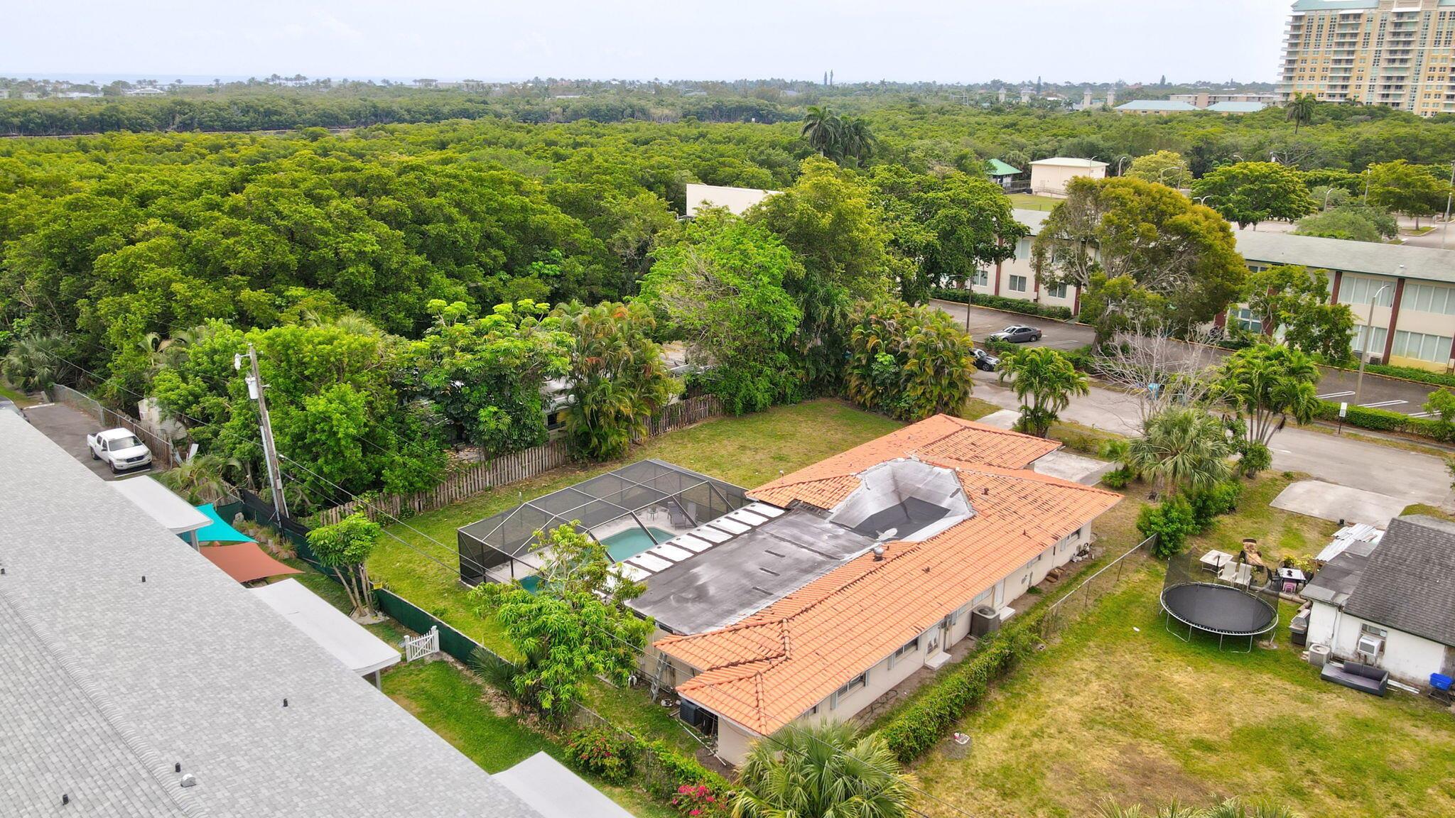 CIVIC CENTER - Residential