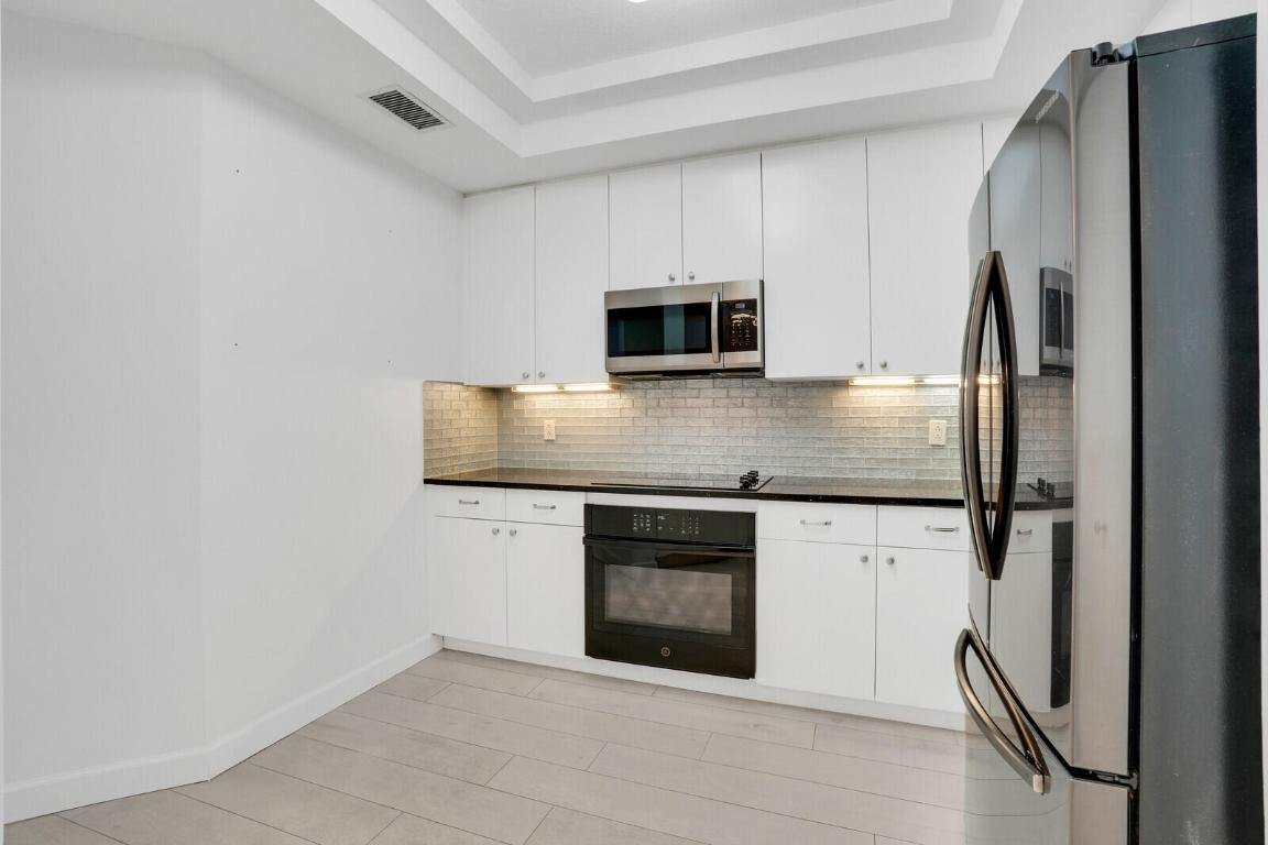 JUPITER OCEAN GRANDE 3 CONDO - Residential