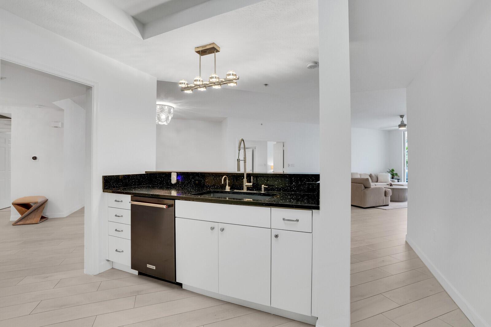 JUPITER OCEAN GRANDE 3 CO - Residential