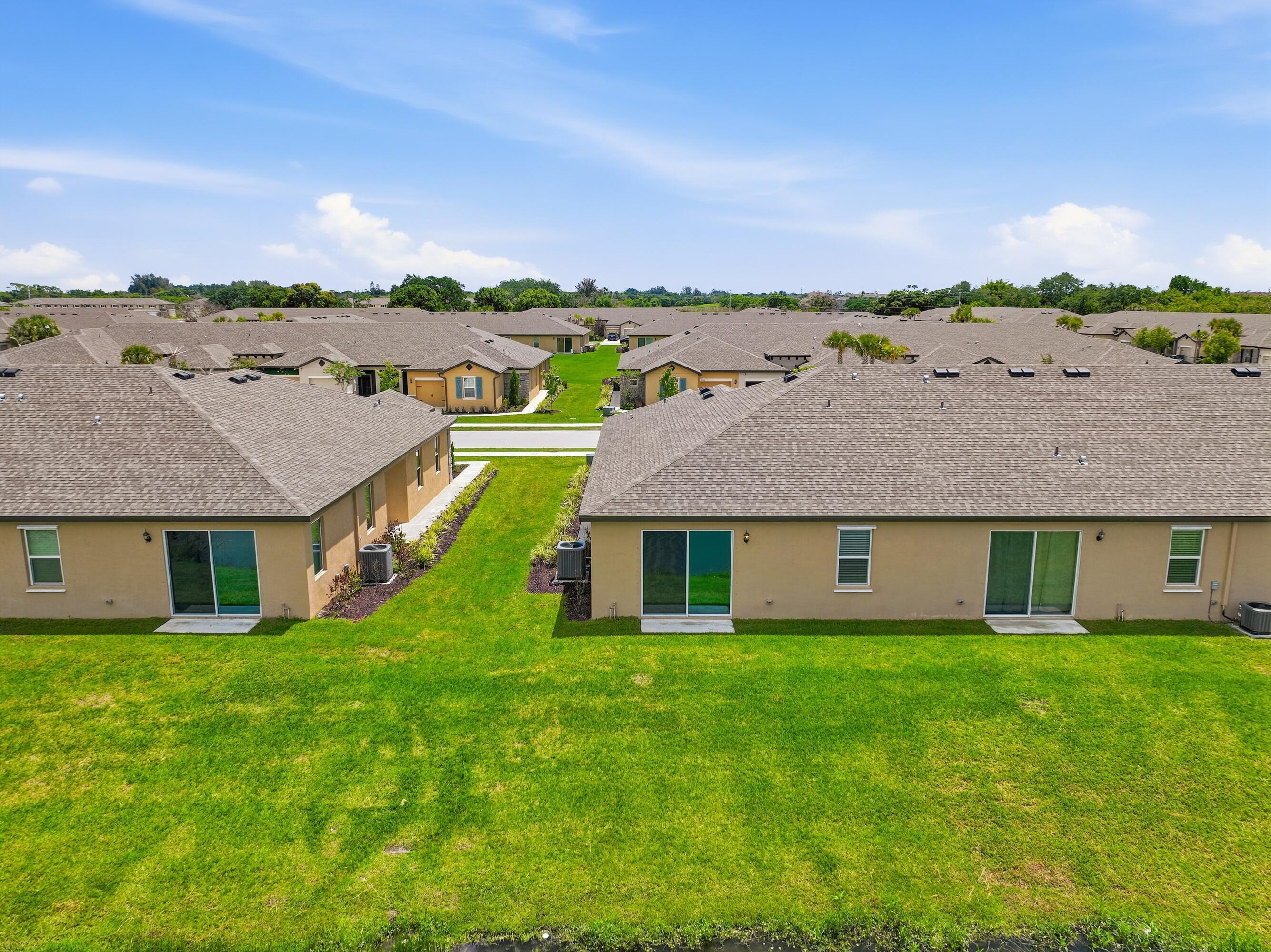 CELEBRATION POINTE - Residential