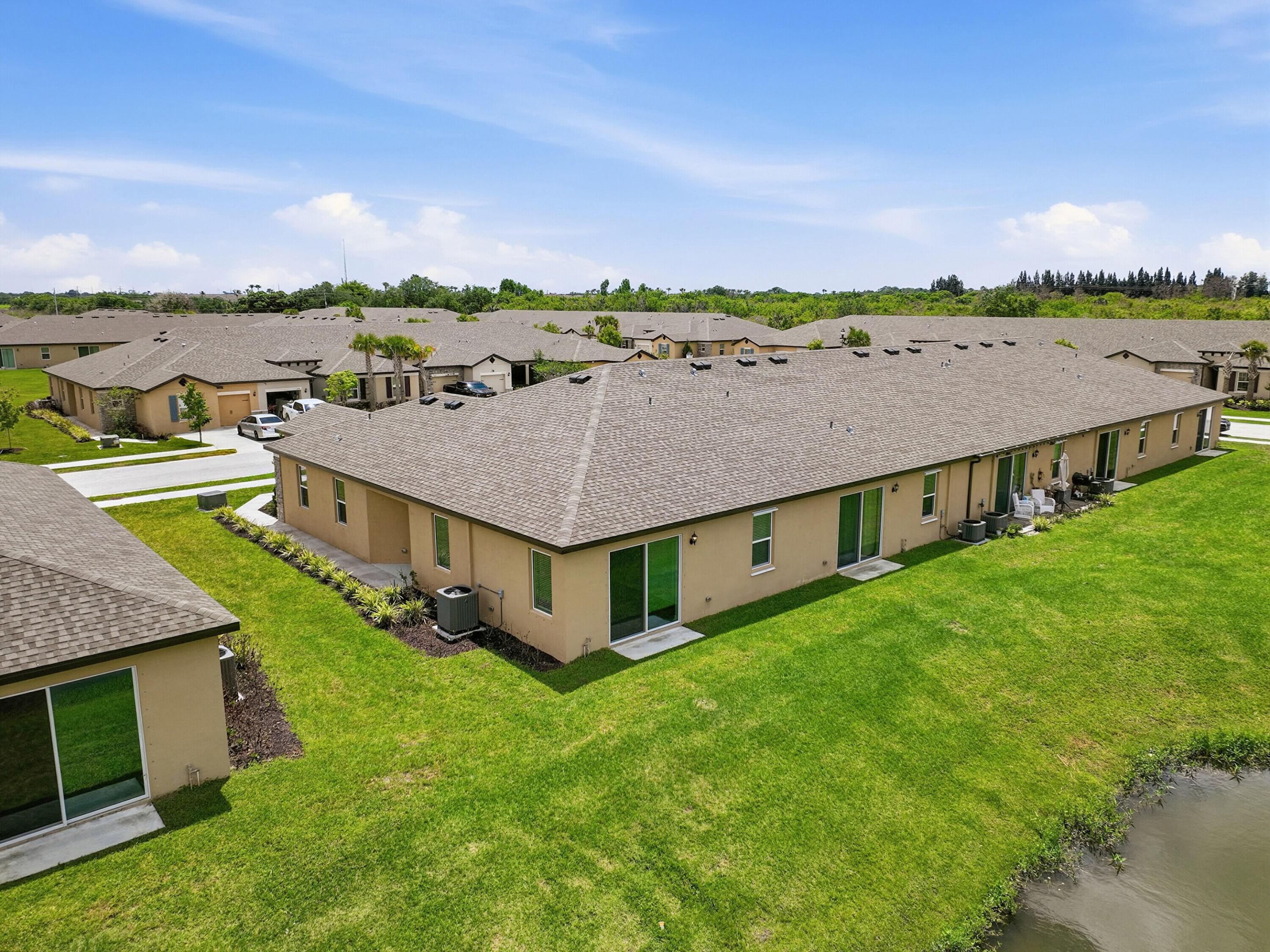 CELEBRATION POINTE - Residential