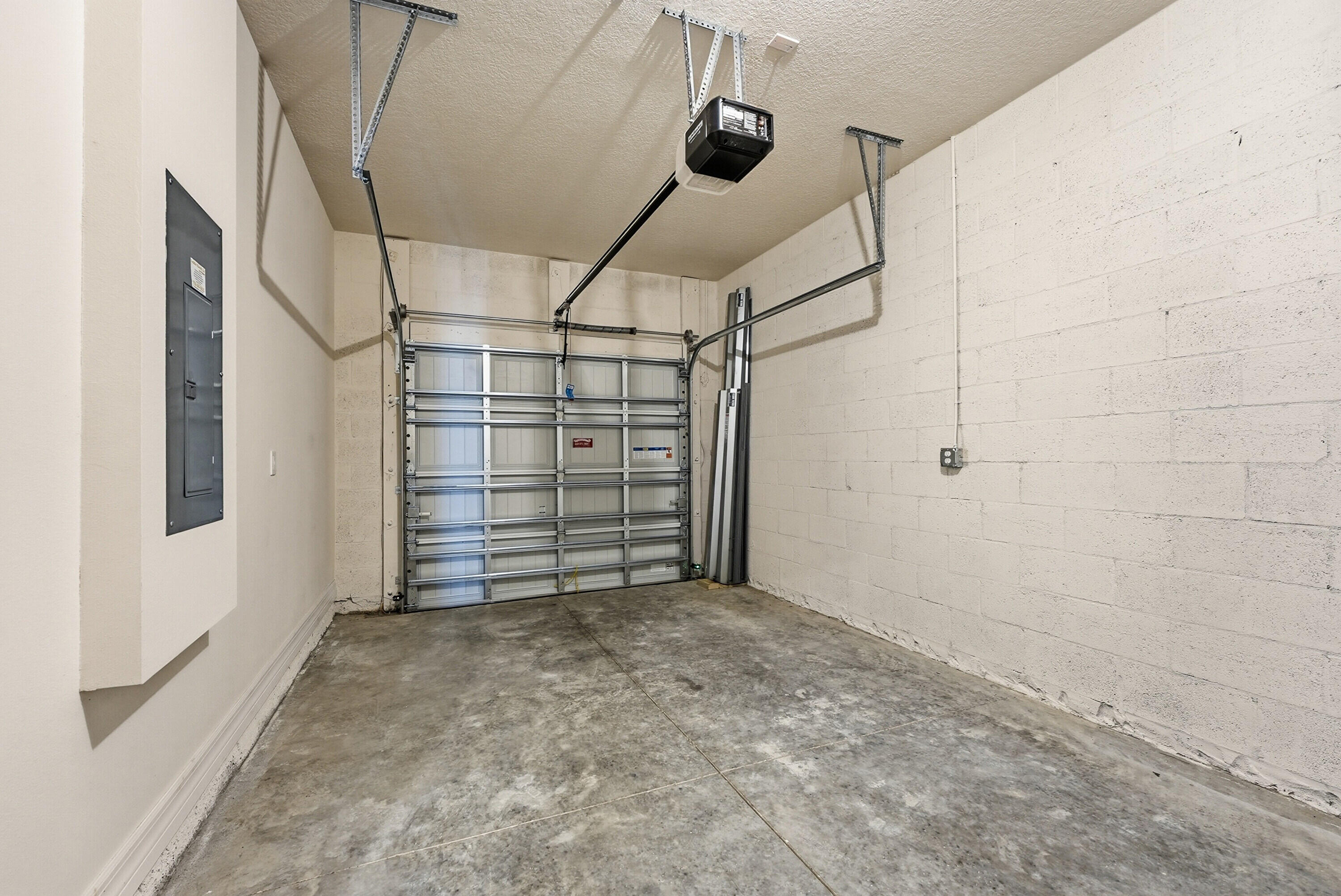 CELEBRATION POINTE - Residential