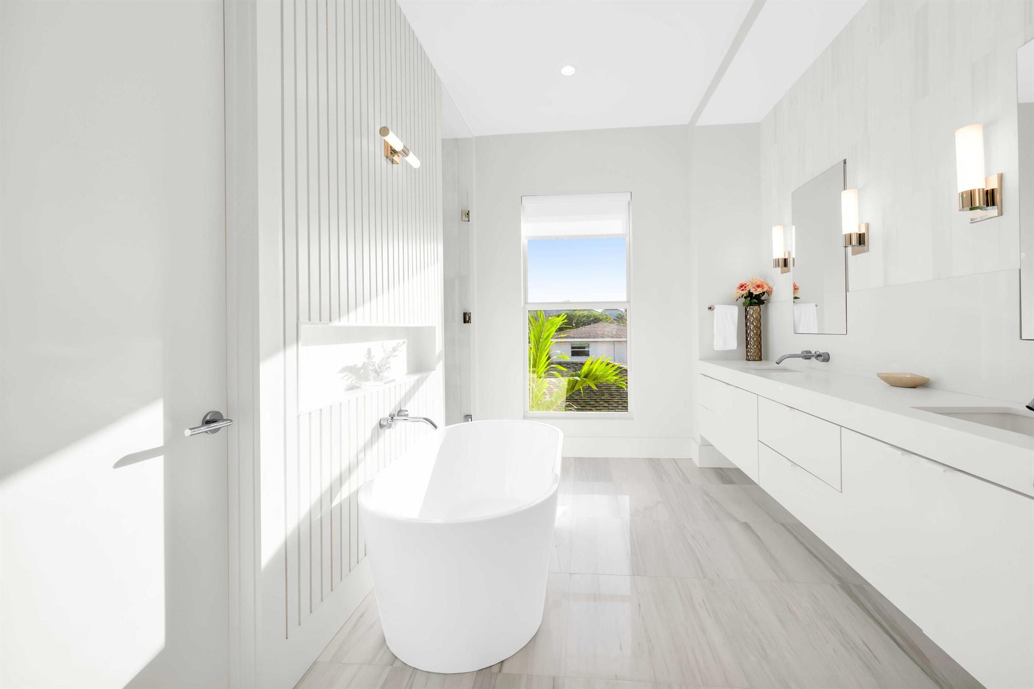 EDGEWATER - Residential