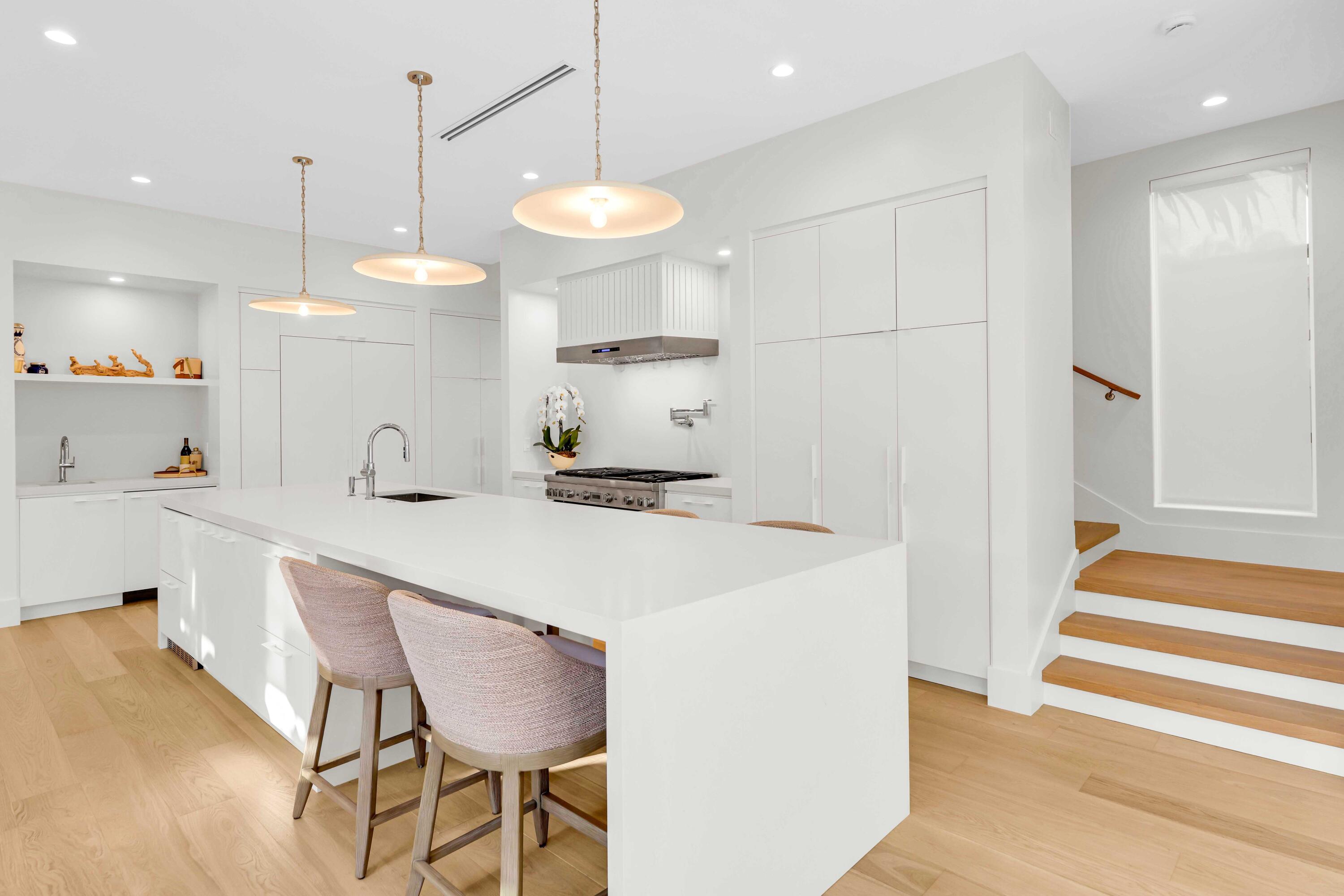 EDGEWATER - Residential