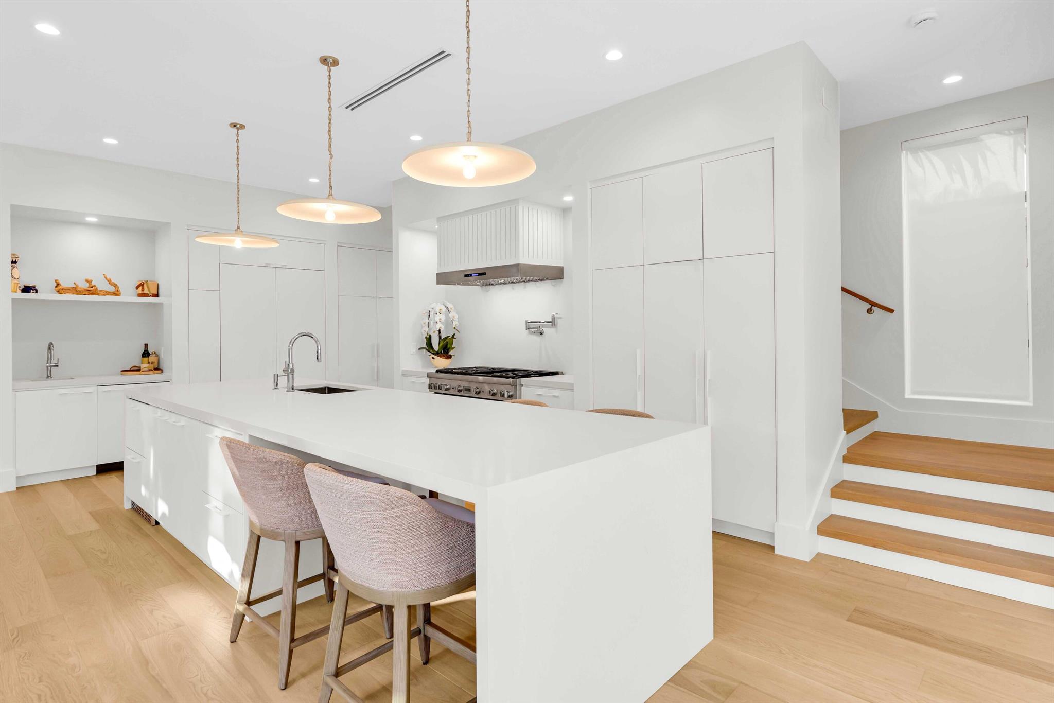 EDGEWATER - Residential