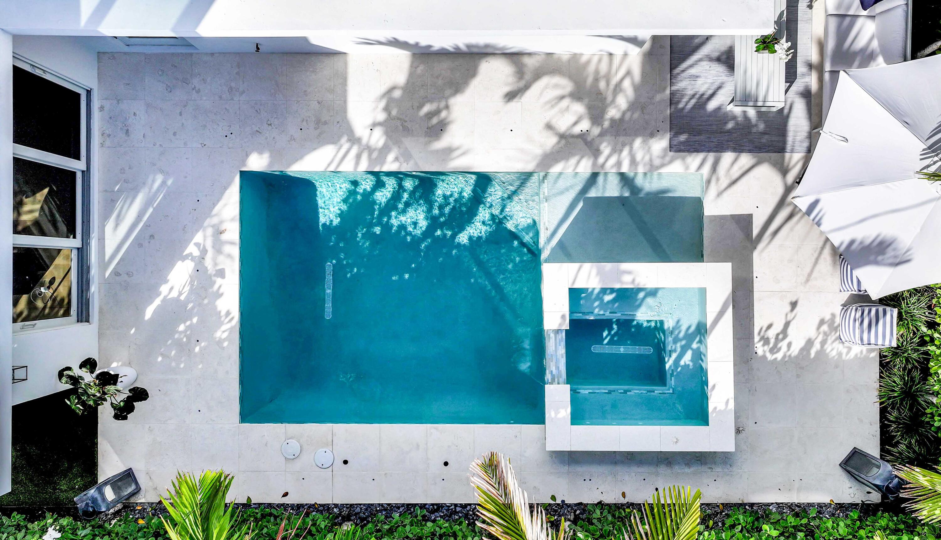 EDGEWATER - Residential