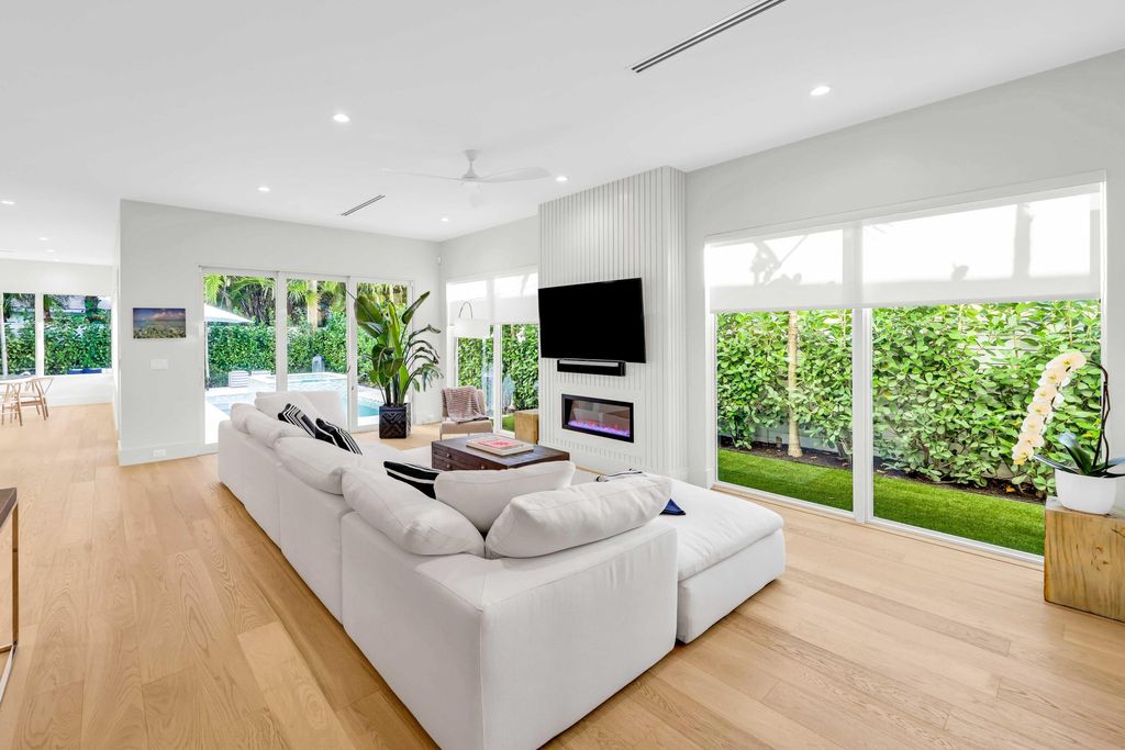 Photo of 131 Costello Road, West Palm Beach, FL 33405 (MLS # R11141633)