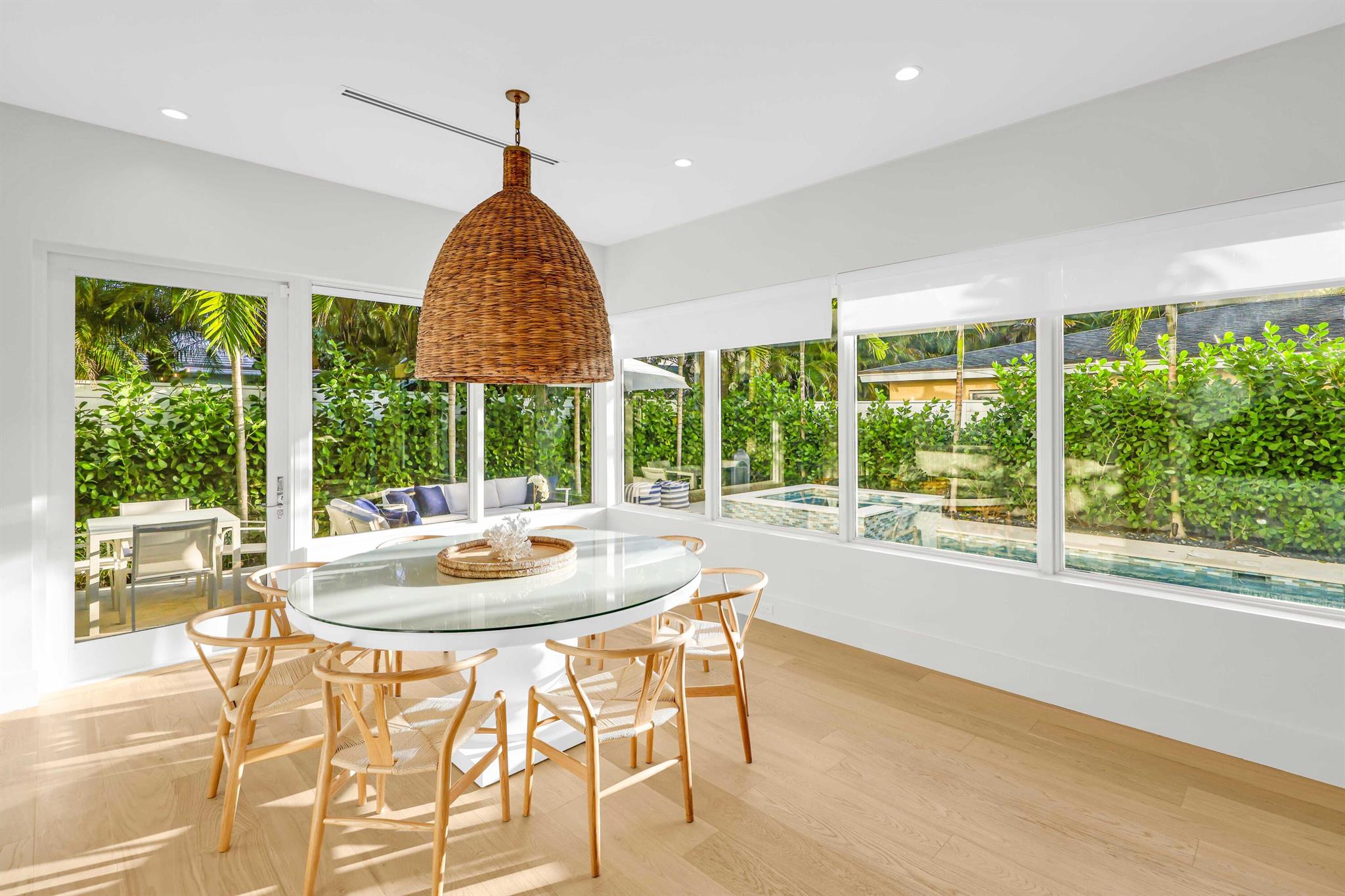 EDGEWATER - Residential