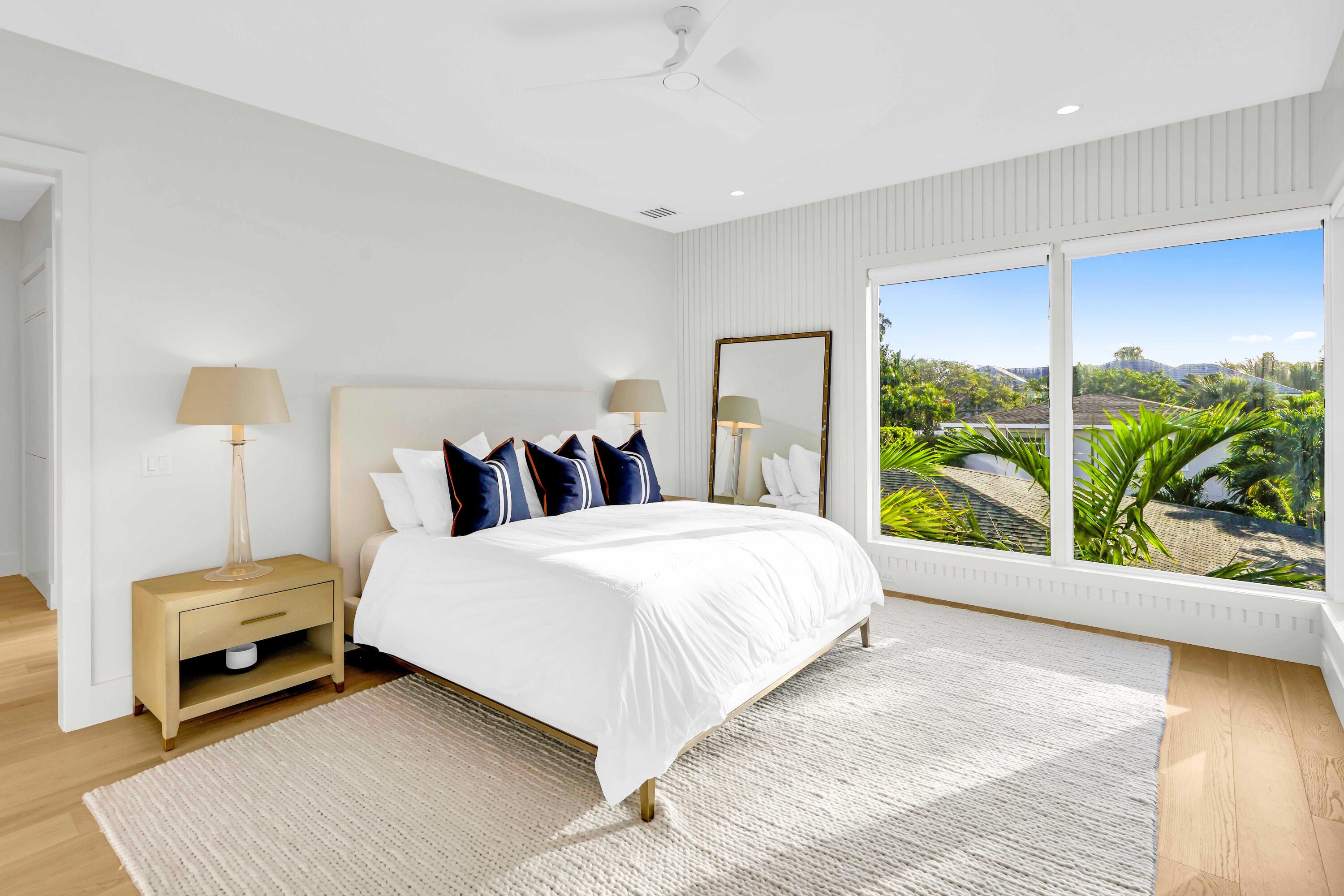 EDGEWATER - Residential