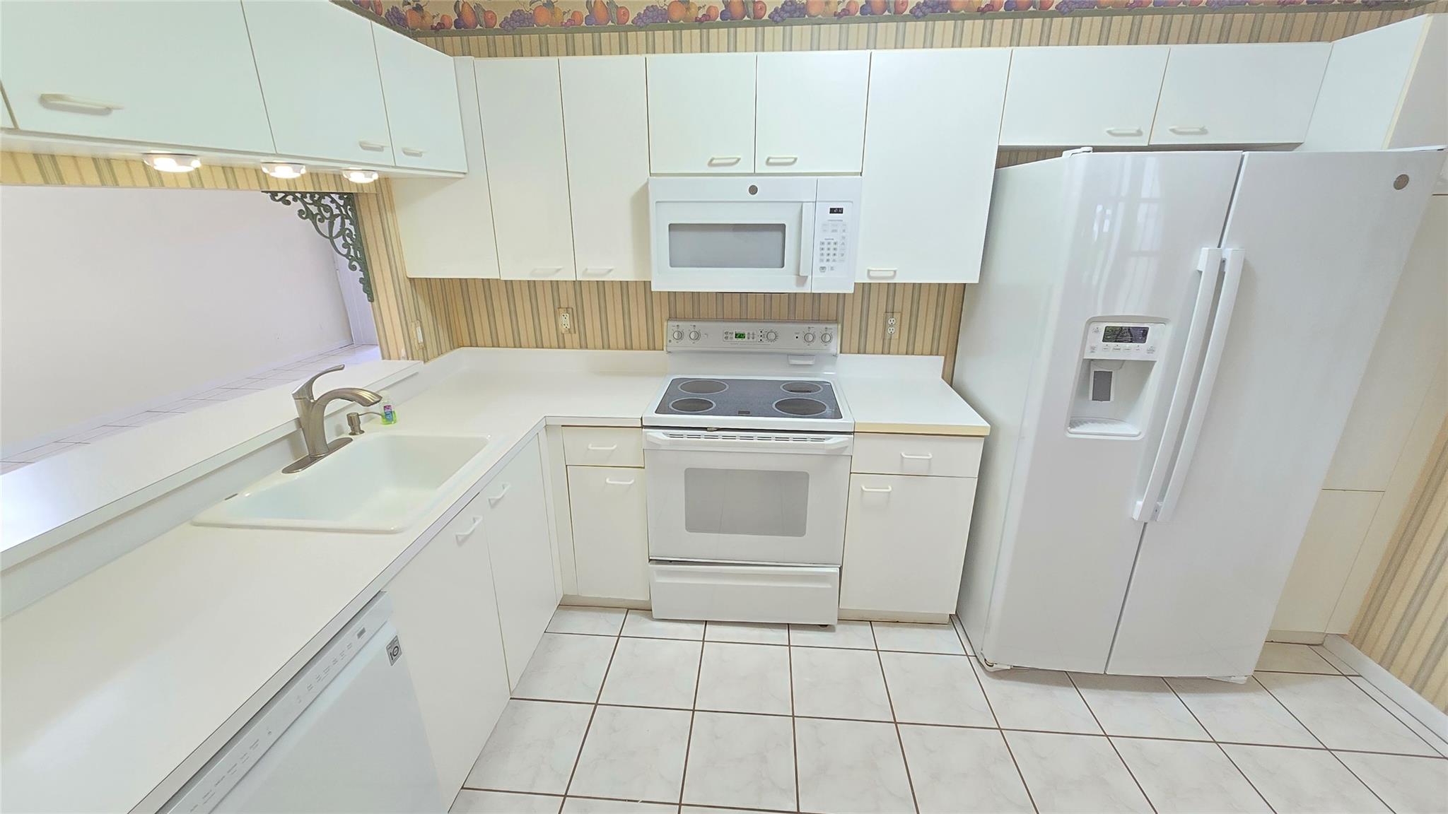 Welcome to your new home in the heart of Dania Beach! This spacious 2 bedroom, 2 bath townhome offers 2 dedicated parking spaces plus a 1 car garage. Located in a gated community with a pool and playground, it’s perfect for families or anyone seeking comfort and convenience. Prime location, Just minutes from the beach, shopping, dining, and major highways—this location has it all. Don’t miss the chance to live in one of South Florida’s most desirable areas!