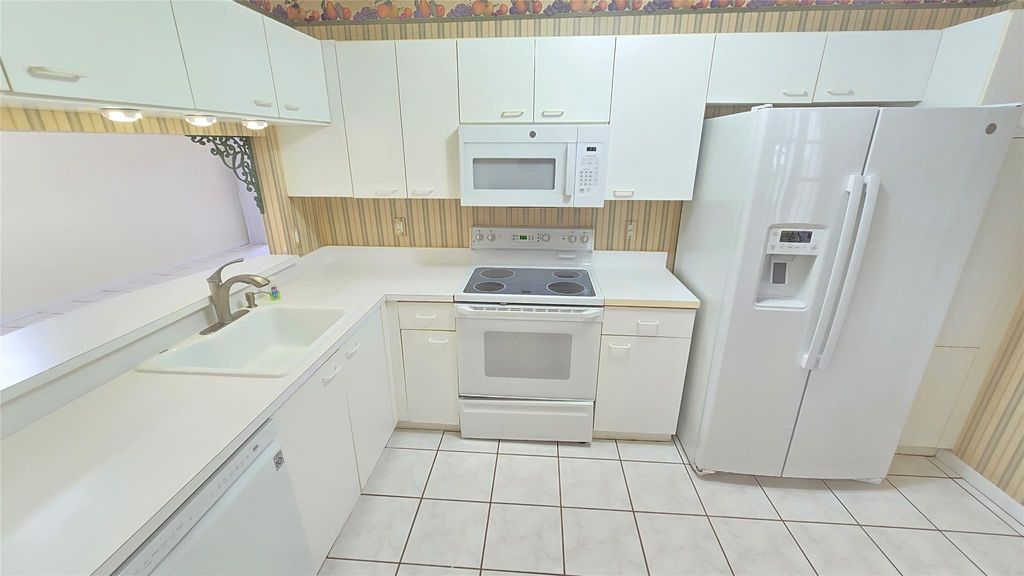 Photo of 4915 SW 32nd Avenue, Dania Beach, FL 33312 (MLS # F10513601)