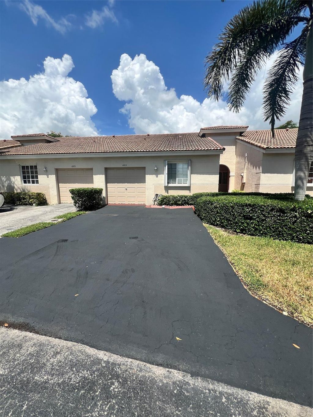 Photo of 4915 SW 32nd Avenue, Dania Beach, FL 33312 (MLS # F10513601)