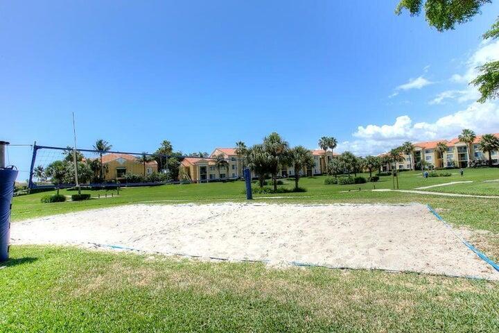 YACHT CLUB ON THE INTRACO - Residential Lease