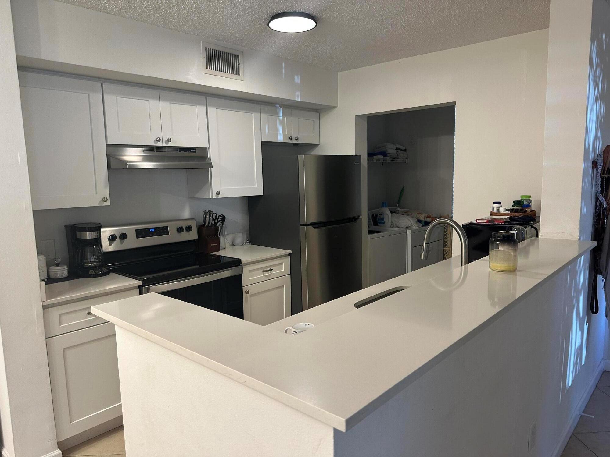 YACHT CLUB ON THE INTRACO - Residential Lease