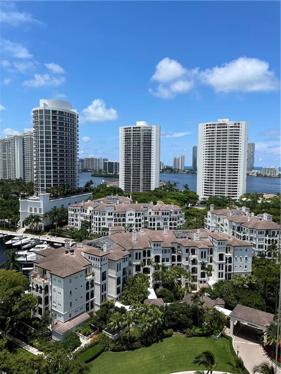 Williams Island - Residential