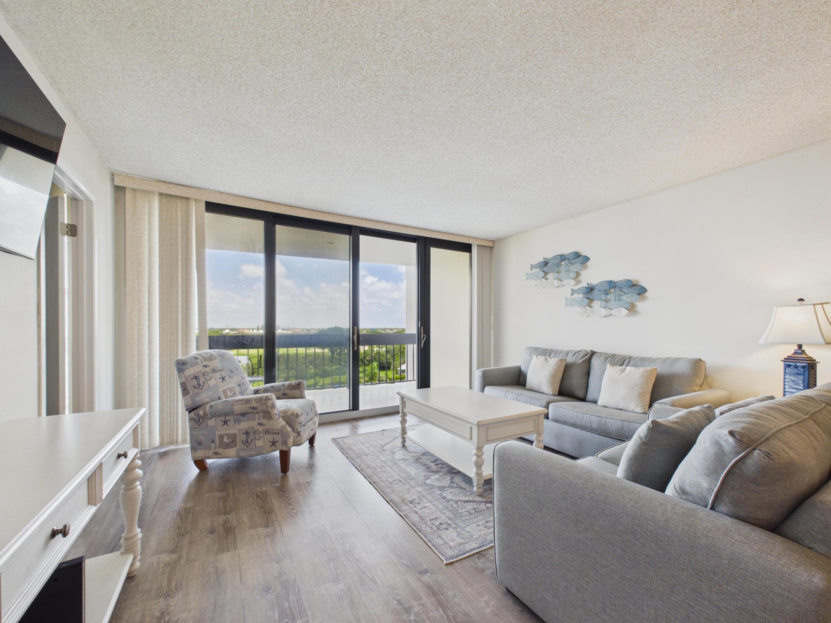 2400 Presidential Way 704, West Palm Beach FL 33401