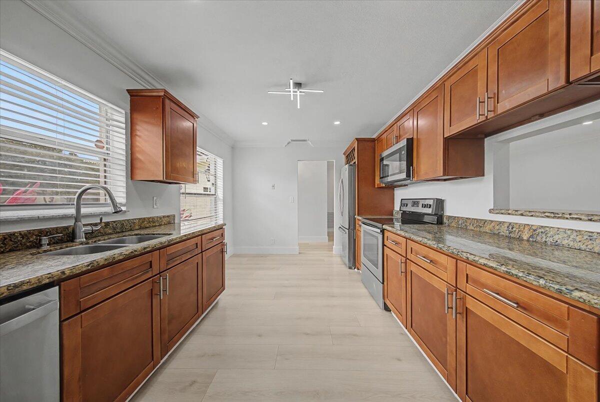 CITY OF LAUDERHILL - Residential