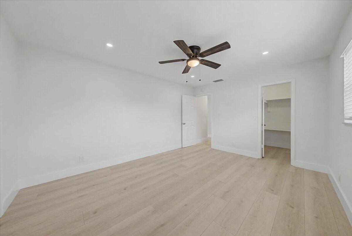 CITY OF LAUDERHILL - Residential