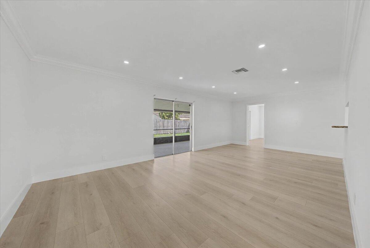 CITY OF LAUDERHILL - Residential